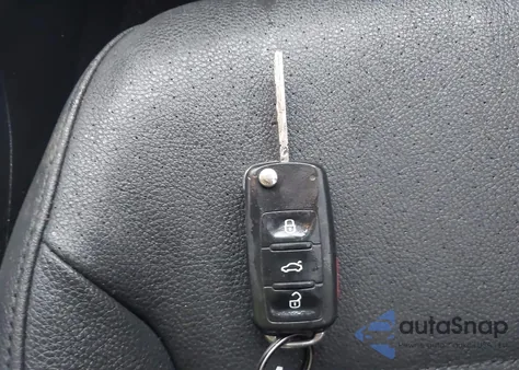 2012 Volkswagen Jetta 2.5L Se z USA, uszkodzony, nr VIN 3VWDP7AJ6CM340636